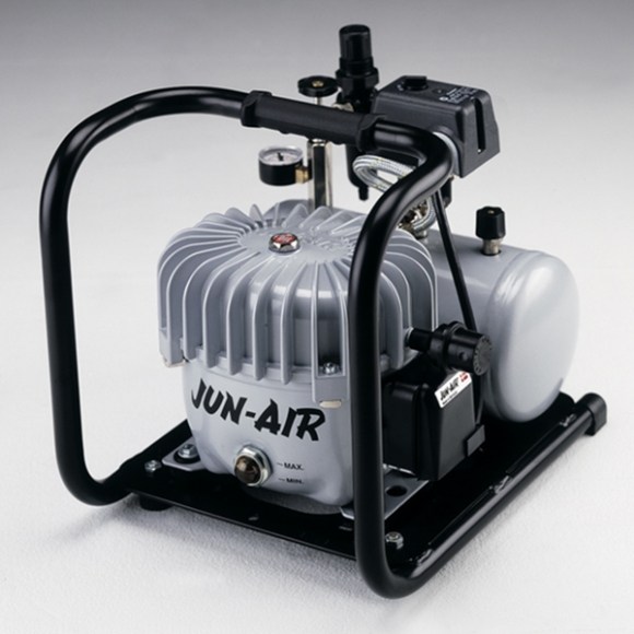 картинка JUN-AIR 3-4. Компрессор бесшумный масляный являющийся официальным дистрибьютором в России 